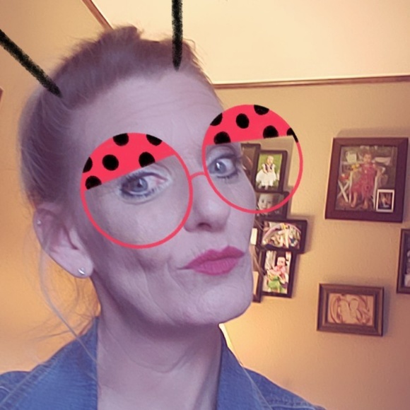 Meet your Posher, Kelly - Picture 3 of 4